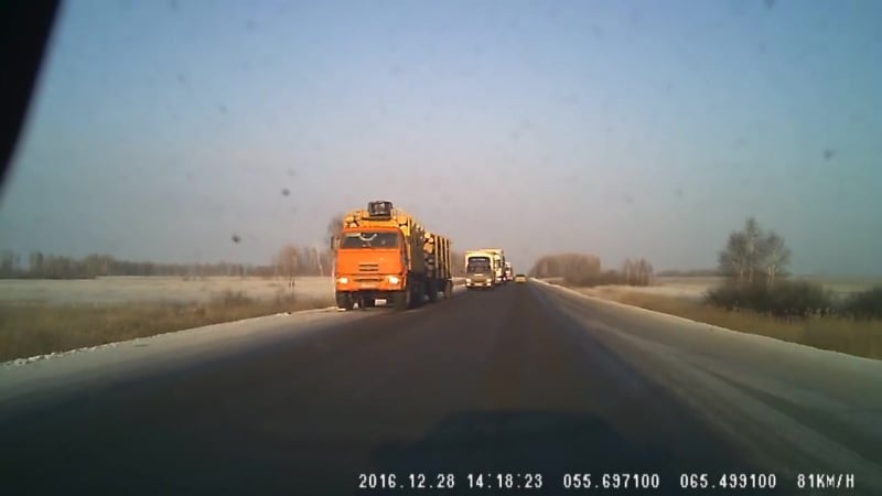 Поц словил эпичность под трек кипелова и возомнил себя байкером