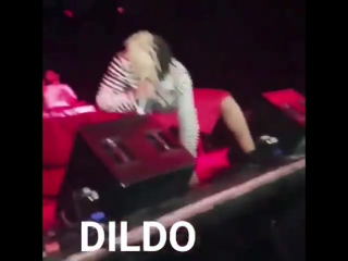 Fan throws dildo onstage during xxxtentacion performance