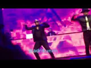 Crazy boy pink diamond at otaquest live in los angeles!