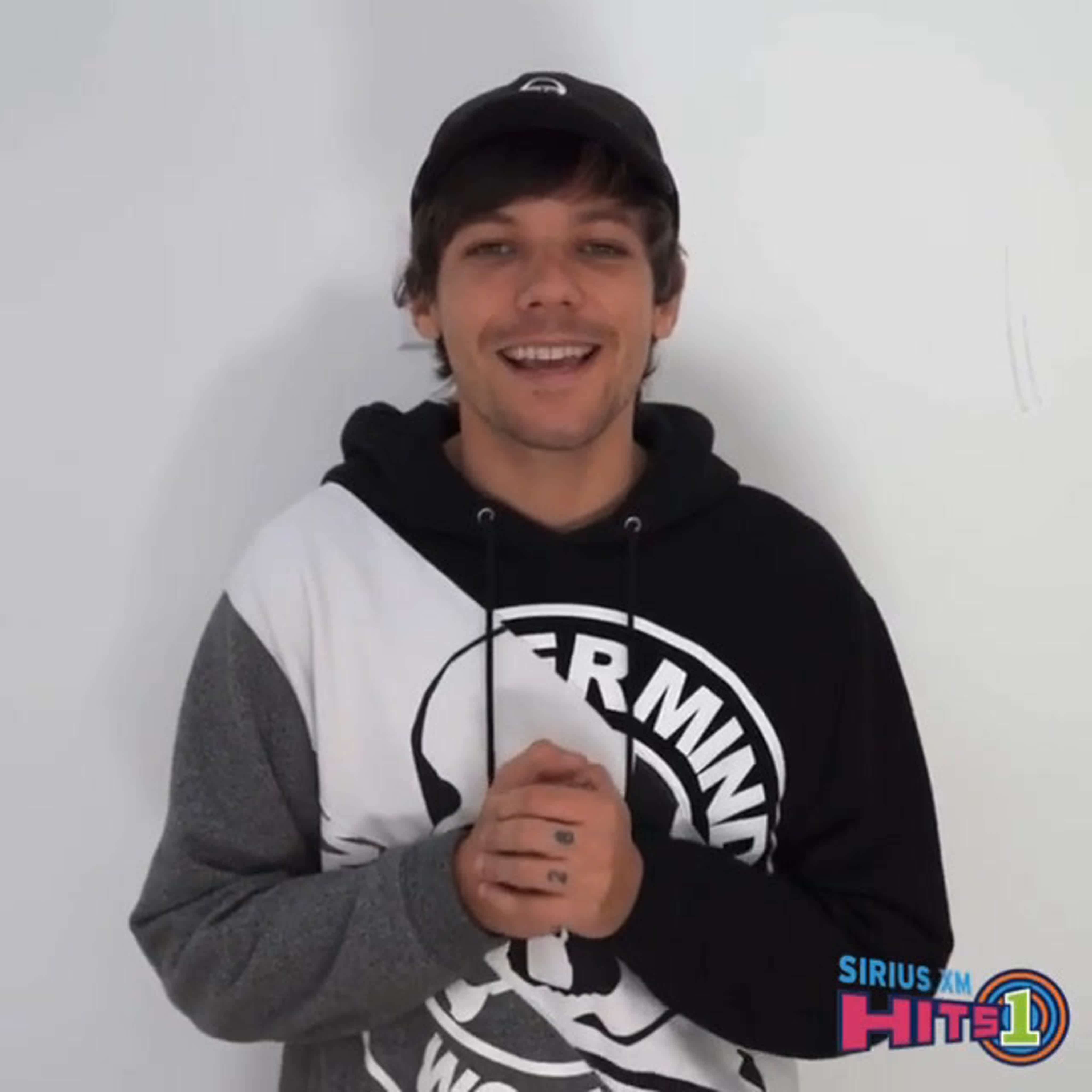 Louis Tomlinson Releases New Album “Walls”: Streaming - pm studio world  wide music news