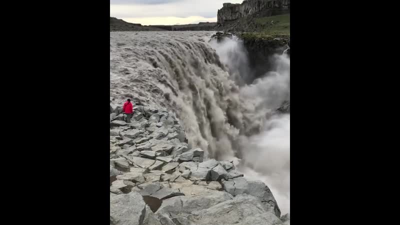 Водопад де́ттифосс