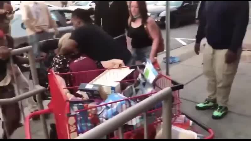 Протесты в миннеаполисе