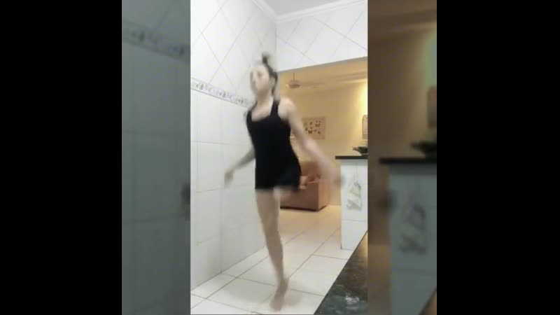 Jumping porn video – Lak amputee jumping rope