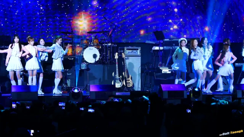 170422 lets play 태양 콘서트 우주소녀 모모모 직캠 by dafttaengk