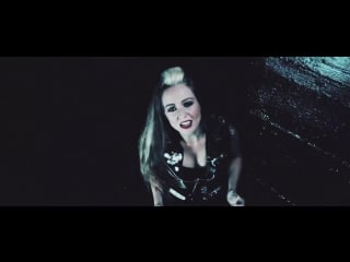 Kitty in a casket deep black underground