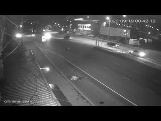 Сбил пешеходов