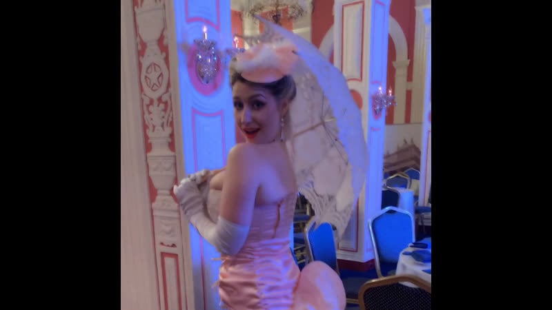 Китти орлова скромно ожидает прихода гостей на mbf 2019