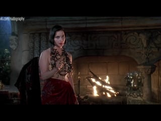 Обнажённая изабелла росселлини (isabella rossellini) в фильме "смерть ей к лицу" (porn becomes her, 1992, роберт земекис)