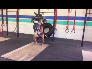 How to perform a medicine ball thruster muay thai conditioning