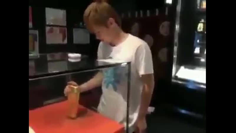 Парень смог выиграть слиток золота gfhtym cvju dsbuhfnm ckbnjr pjkjnf