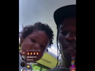 Сторми говорит «wassup»