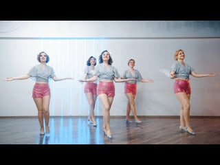 Funny birds chorus line | diga diga doo