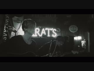 Intouchwithrobots lust (acoustic) live @haratspub 14/02/18