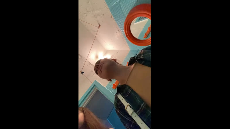 Домашние зумеры и тиктокеры сегодня начинают знакомиться с суровой реальностью общежитий вузов