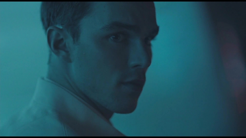 Равные / equals (2015)