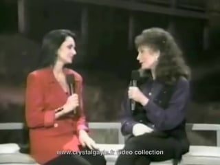 Crystal gayle talking in your sleep interviews loretta lynn and friends cissy lynn part 2