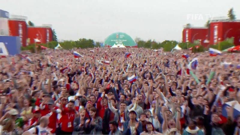 Реакция болельщиков на первый гол сборной россии