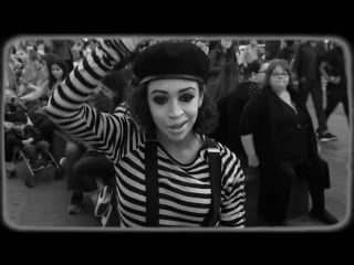 Liza koshy tries miming in times square trl weekdays at 4pm