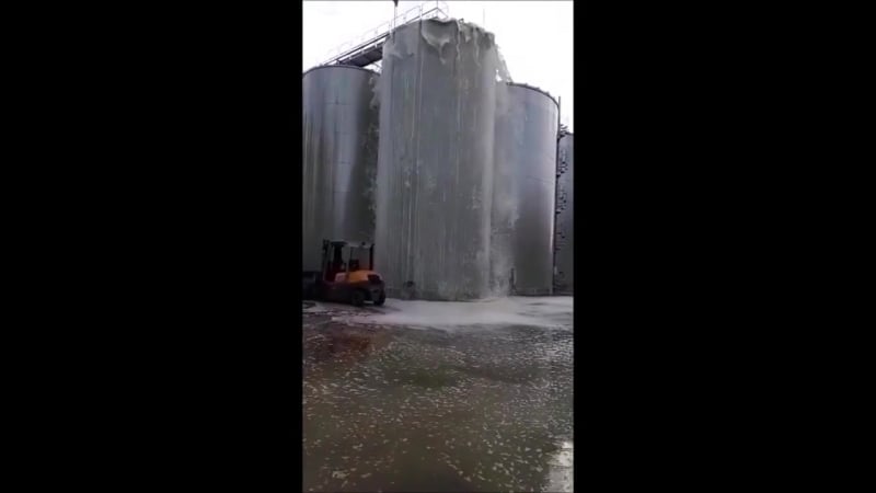 В италии на заводе взорвалась цистерна с игристым вином