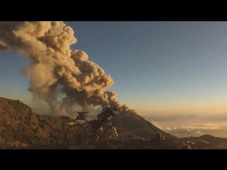 Iohan gueorguiev see the world 7 chasing volcanoes (16 07 2016)