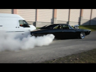 Supercharged dodge charger 1968 1500 h p burnout