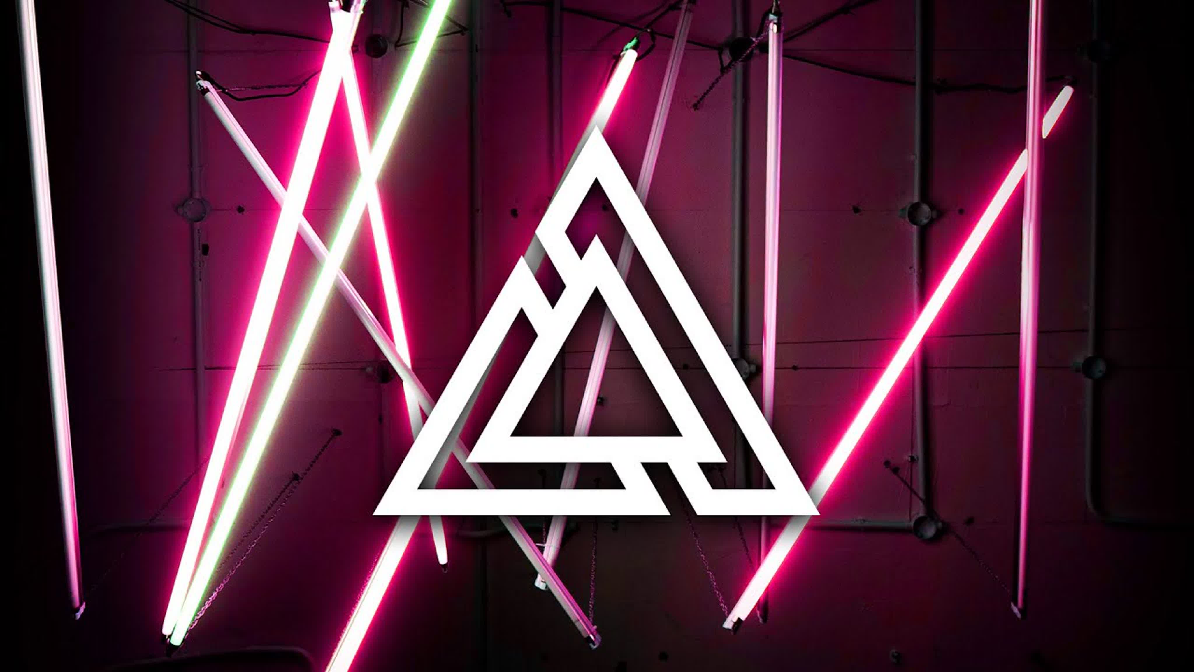 Mia Amare and Sarah Bird collaborating