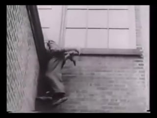 Old school #parkour from the 1930s