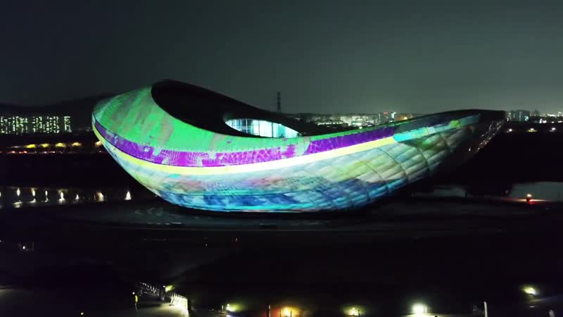 [ no more human ] in the arc’ media facade performance by @liseok with @apro