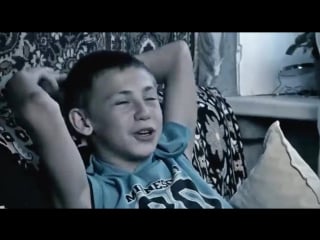 В свои 18 лет он уже курит пьет и бьет бомжей