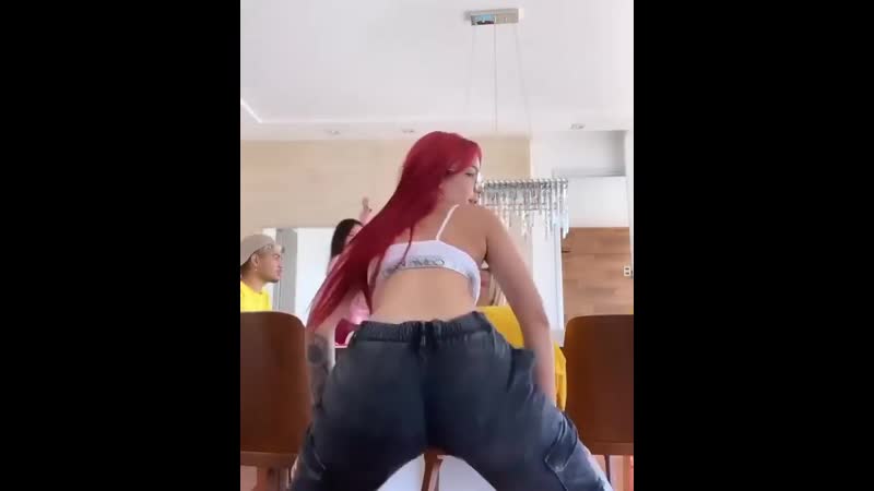 Lara silva and taina costa booty dance mad dogz, lara silva e thiaguinho mt vai ficar querendo