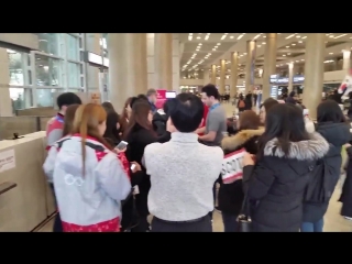 Figure skaters tessa virtue and scott moir were on my flight they will be the flagbearers for canada in the opening ceremonies