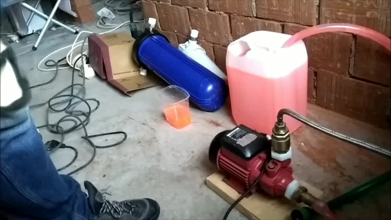 Закачать воду в отопление