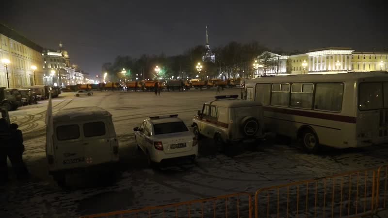 Дворцовую площадь перекрыли