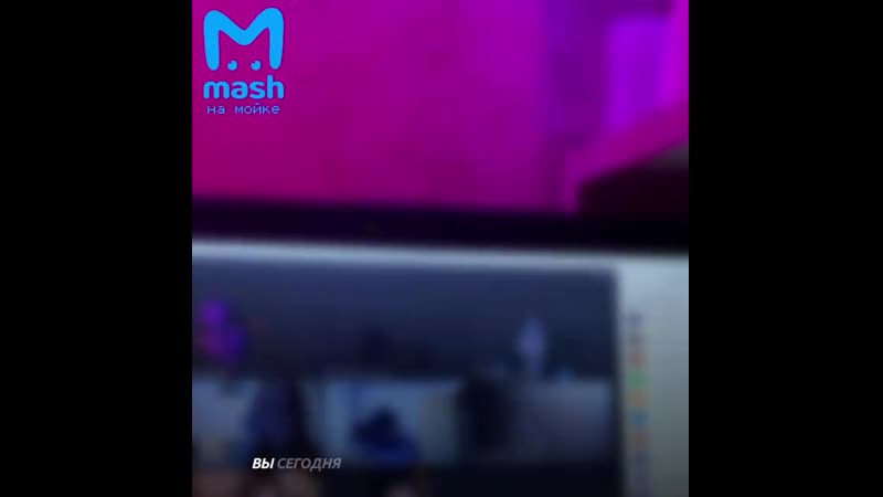 Препод принимает зачёт по физре