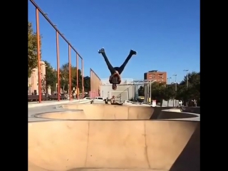 Danny aldridge backflip с раскрытием в минирампе