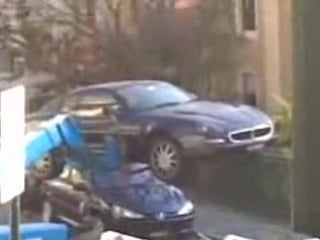 Строители решили переставить maserati))