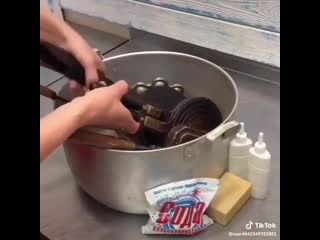 Чистим посуду проверено веками!