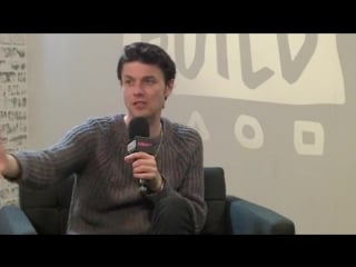 The amazing james bay is joining us live on build series ldn to chat about his new album #electriclight!