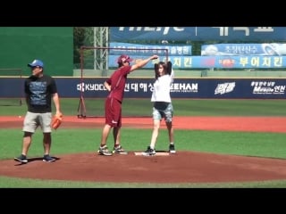 150913 t ara hyomin's baseball pitching practice