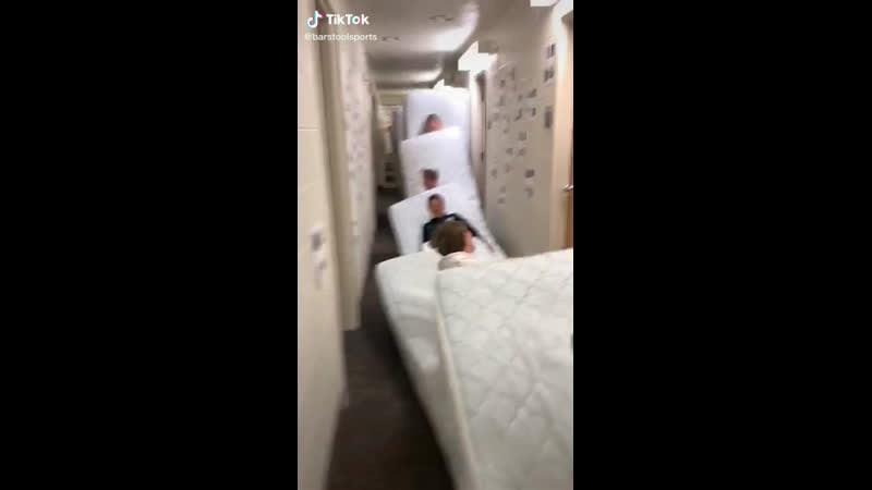 Он кричал мама я не хочу умирать