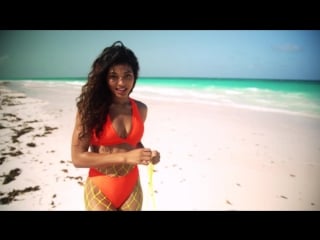 Danielle herrington – 2018 sports illustrated swimsuit issue candids