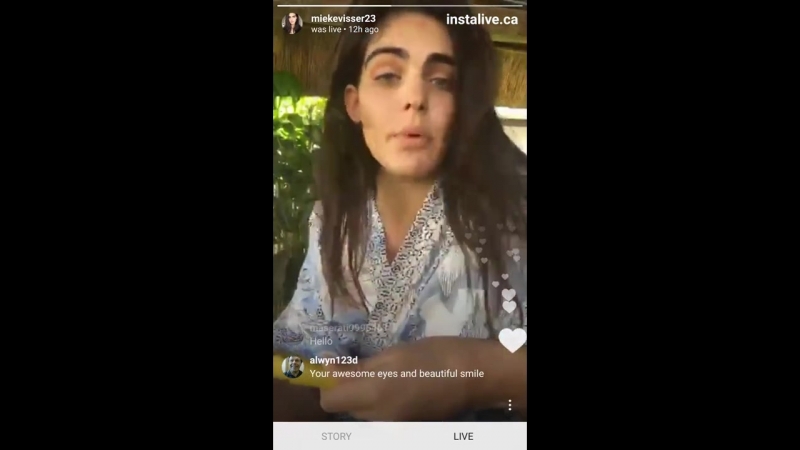 South african model mieke visser does a make up tutorial