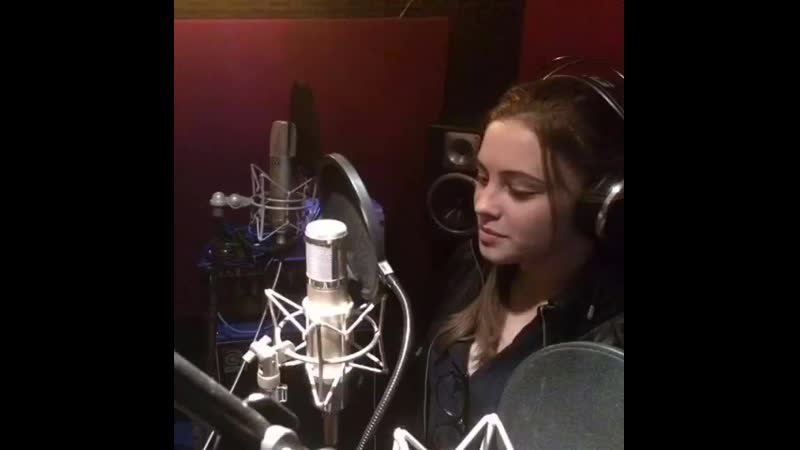 Джозефина лэнгфорд поёт