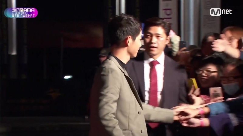 Hong porn video – [2017 mama in hong kong] red carpet with lee young ae song joong ki