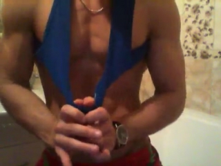 Стриптиз офигенного парня