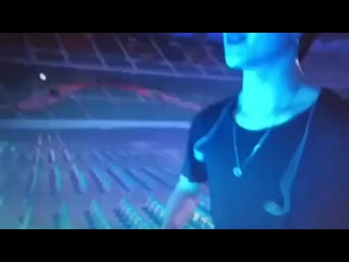 Hatched chick jungkookssi! olha só, eles estão filmando a lua! a lua! rabbit wah legal o jimin ( 360 x 640 ) mp4