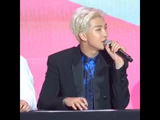 A british interviewer introduced herself in korean and apologised for