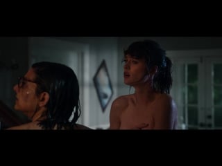 Маккензи дэвис хватай и беги / mackenzie davis freaks of nature ( 2015 )