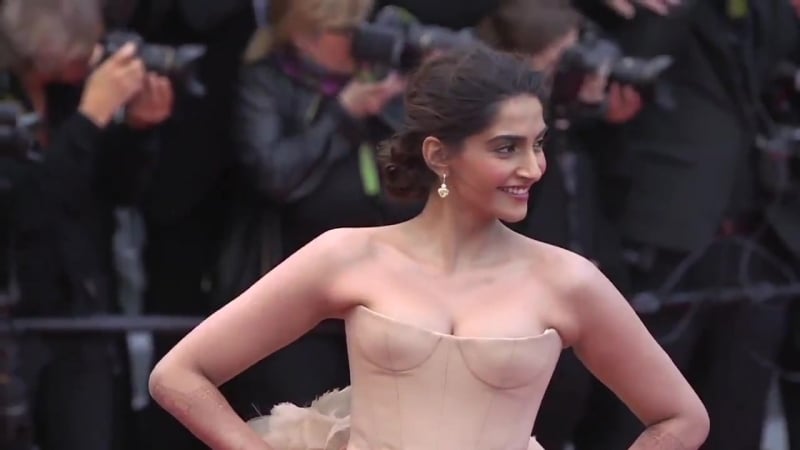 Sonam porn video – Bollywood actress sonam kapoor at the #cannes2018 premiere of solo a star wars story