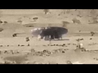 Real ufo with aliens caught on camera from saudi arabia ufo or military vehicle alien sightings